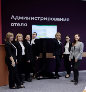 24 ноября в СПб ГБПОУ "Петровский колледж" состоялся демонстрационный экзамен по компетенции "Администрирование отеля".